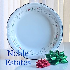 Vintage Pfaltzgraff Winterberry Large Serving Bowl