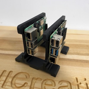Raspberry Pi Vertical Mount with Integrated HDD Support