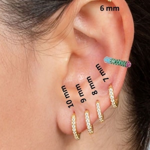 Huggie Hoop Earrings / tragus hoop/Minimalist Huggies/Gold Hoop Earrings/Dainty Gold Hoops With Diamonds/small helix hoop/Gift for Her