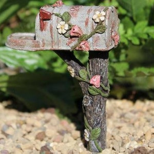 Country Mailbox, Mini Mailbox, Miniature Mailbox, Fairy Garden Mailbox, Dollhouse Mailbox