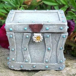 Mini Hope Chest, Fairy Garden Chest, Dollhouse Hope Chest