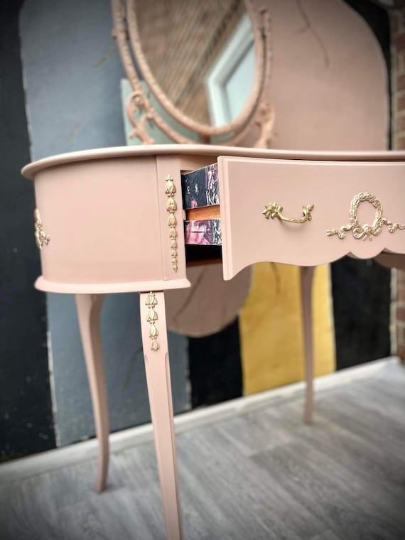 French Style Kidney Shaped Vanity | Elegant Dressing Table - Etsy French Style Kidney Shaped Vanity | Elegant Dressing Table - Etsy