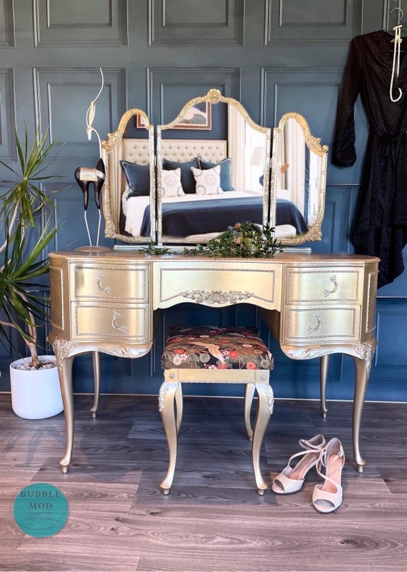 Dressing table white and gold discount
