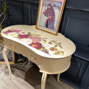 Vintage dressing table, small dressing table