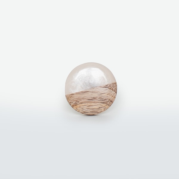 Wooden Scandinavian Doorknob With White Accents - Nordic Hardware - Timber Drawer Pull - - Nordic Style Home Accessory - Natural Home Decor