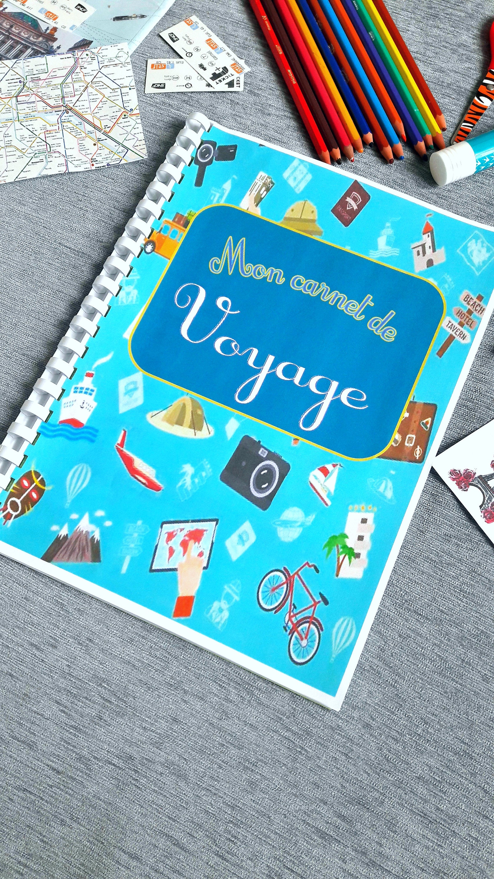 Carnet De Voyage à Remplir, Travel Log Graphic by Little-Learners