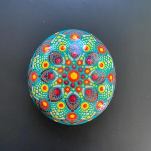 Handbemalter Mandala Stein, Mandala Stein, Einzigartiges Geschenk, Wohndeko, Gartendeko