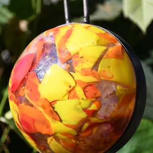 Sunny Delight: Handcrafted Fused Glass Decor - Brighten Your Patio or Balcony