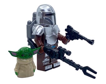 The Mandalorian Star Wars Mini Custom Figure with Grogu