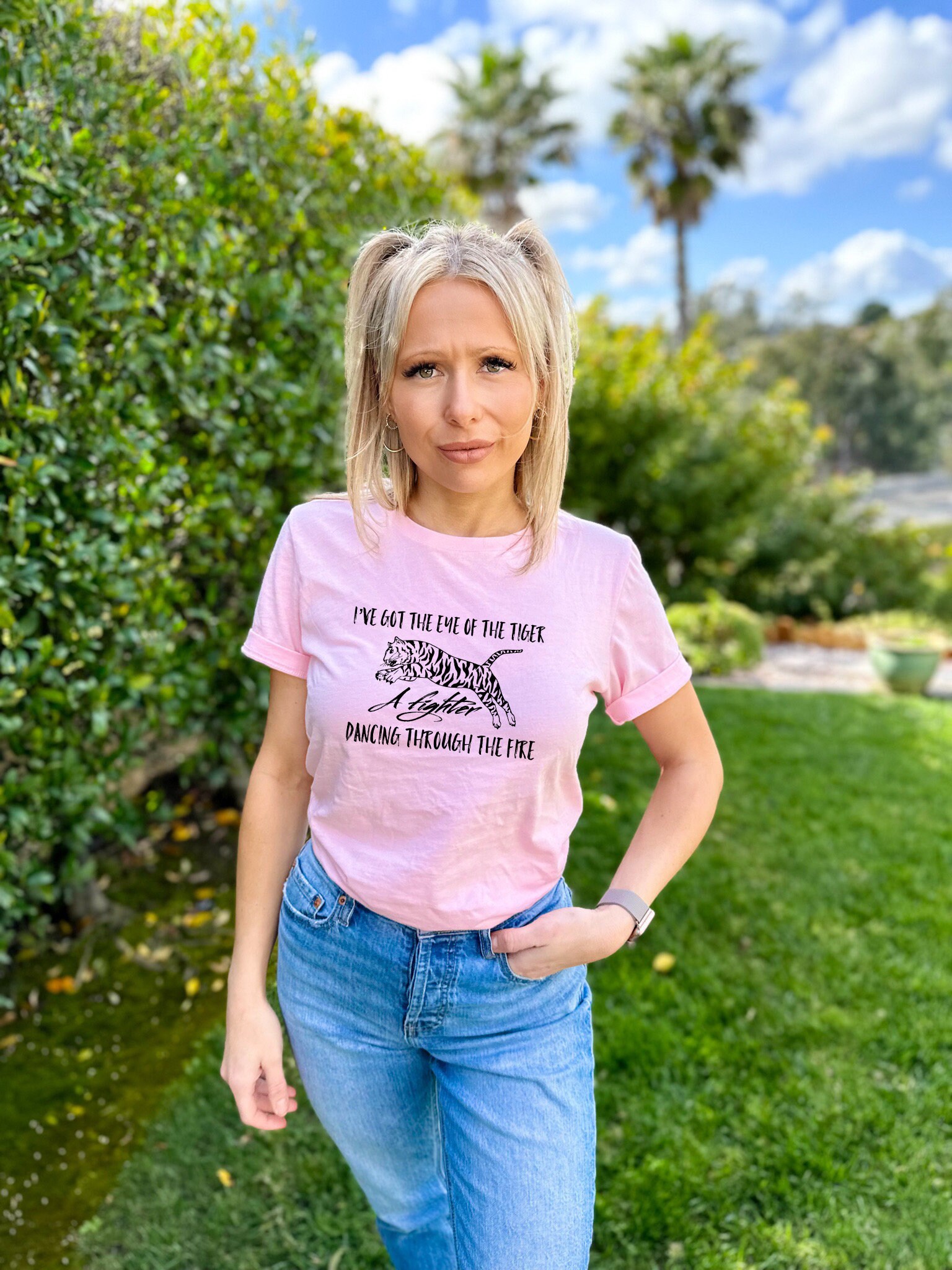 Katy Perry ROAR Tシャツ ¥6,500 Katy Perry Roar Shirt | Custom prints store | T-shirts, mugs, face