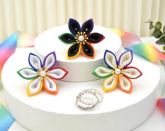Lapel pin in Pride colors & ivory, white or black | Rainbow buttonhole flower wedding | LGBTQ flower pin for groom / best man