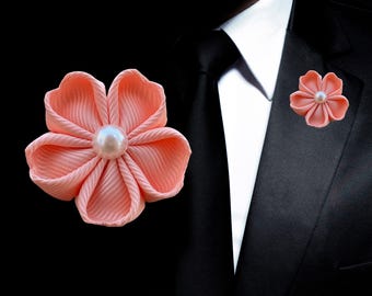 Buttonhole Flower "Soft Peach" // Boutonniere // Peach-colored corsage flower for weddings