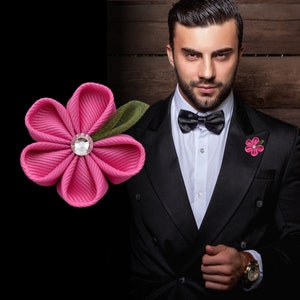 Buttonhole flower &quot;June&quot; // Boutonniere for groom, best man & wedding guests // Corsage // Textile lapel jewelry