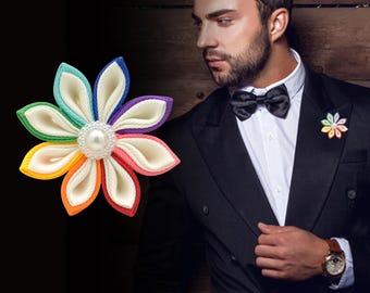 Corsage in ivory & rainbow colors | Buttonhole flower LGBTQ Pride flag | Boutonniere for wedding party CSD corsage rainbow