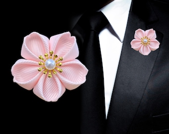Buttonhole flower "Sweet Kisses" // Boutonniere for groom, best man & wedding guests // Corsage flower // Pink lapel pin
