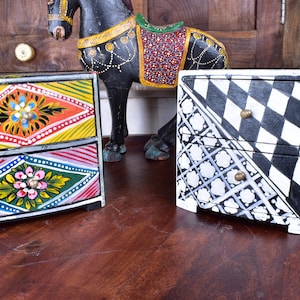 Mini ladekast, handgeschilderde houten kist, kleine sieradendoos, sieradenladen, sieradendoos voor meisje, bureau-organizer, bloemenmeubels