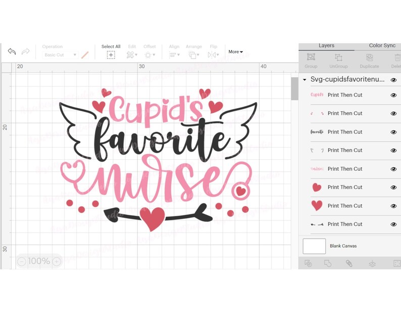 以下が含まれることがあります： ハートと矢印のデザインで、「Cupid's favorite nurse」というテキストが書かれたピンクと黒のグラフィックデザインです。