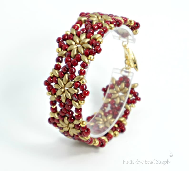 DIY Jewelry Supply Free Northern Star Bracelet Tutorial by Nela K\u00e1belov\u00e1 Available Separately Do-It-Yourself Jewelry Bead Pack
