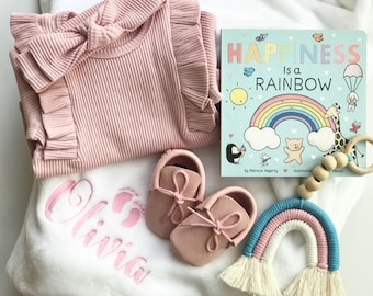 Rainbow Baby Shower Gift Set | Newborn Baby Girl Gift | Personalized Baby Gift | Macrame Rainbow Boho Nursery Decor