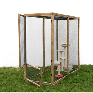 Cat enclosure size 2 mt x 1 mt x Height 1,50 mt / 2 mt