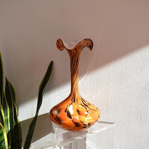 Large vintage orange glass vase made in Italy in the 70s / orange vase / vintage murano glass vase / italy / flower