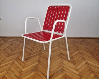 Vintage Red & White Pop Art Chair / MCM Metal Patio Chair / Space Age Garden Chair / Balcony chair / Made in Yugoslavia / 1970s