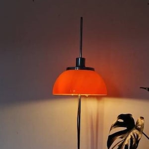 Meblo Guzzini floor lamp Faro / Mid Century / Modern Lamp /  Space age / Atomic age / standing lamp / orange light / living room / 1970s