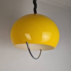 &quot;Meblo Guzzini &quot;&quot;Jolly&quot;&quot; Pendelleuchte Deckenleuchte / Vintage Gelbe Hängelampe Design by Harvey Guzzini / MCM Leuchten / Wohnaccessoire / 1970er Jahre.&quot;