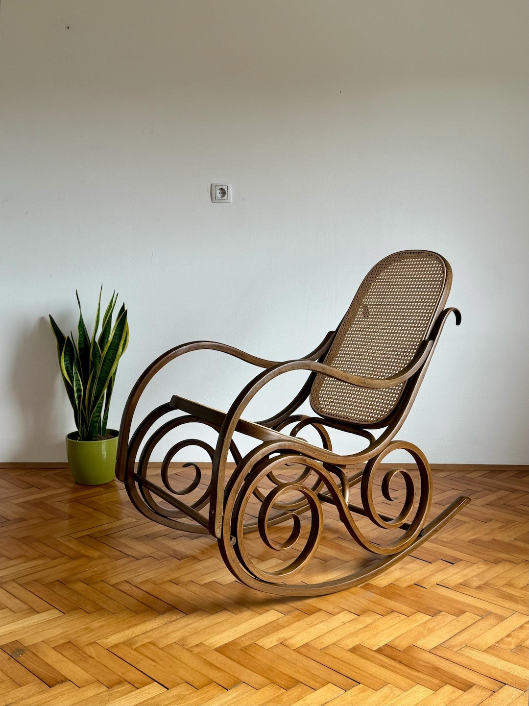 Brown Bentwood Rocking Chair / Wooden Rocking Chair / Renovated Vintage ...