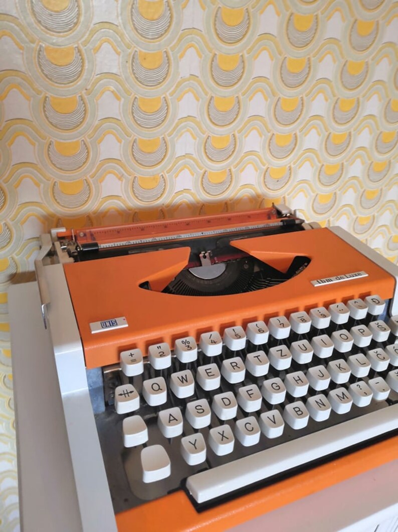 Typing machine / UNIS/ Typewrites/ Retro/ Vintage office / Mid Etsy