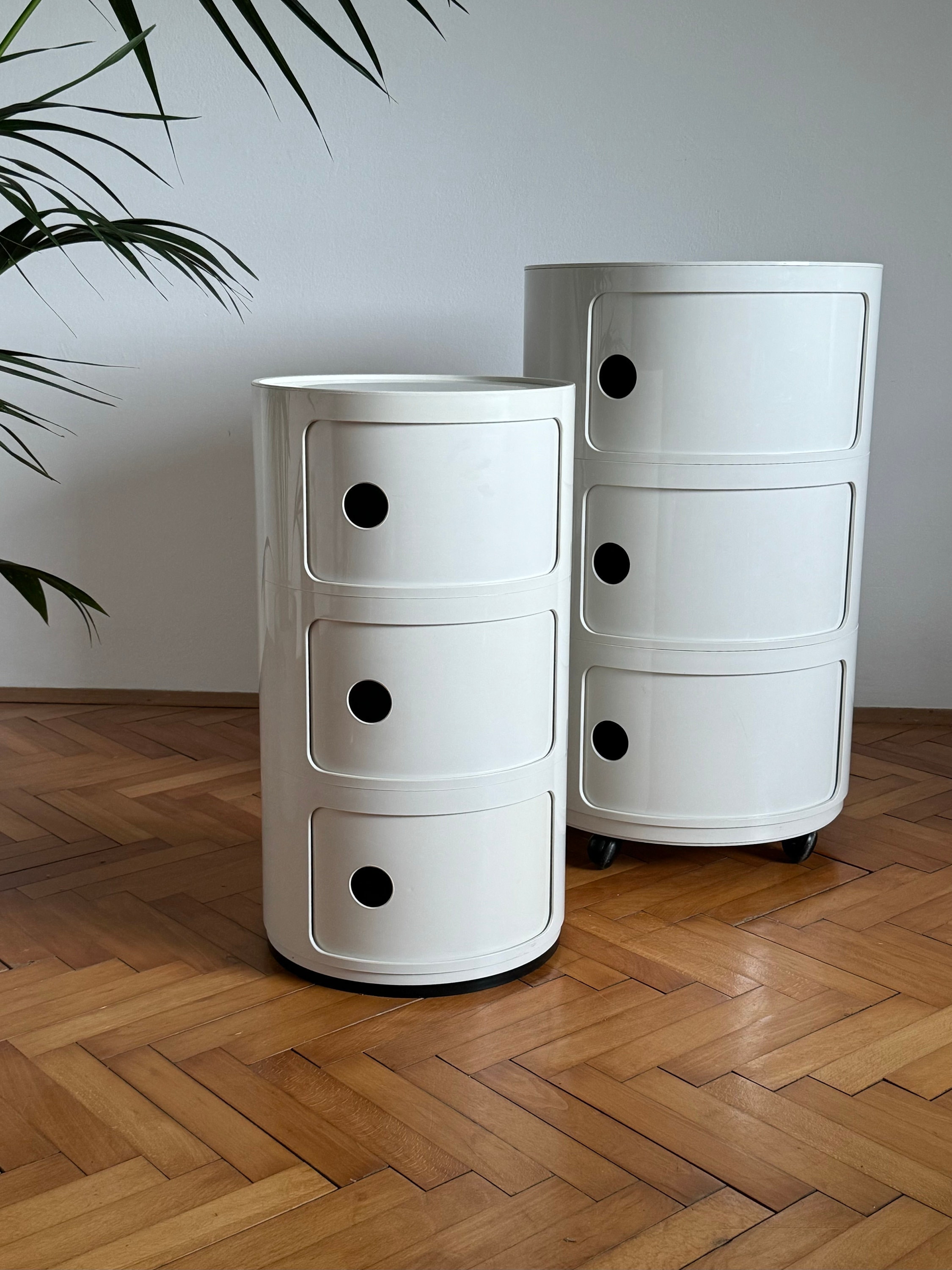 Vintage Kartell Cabinet 4979 by Anna Castelli / Trolley Vintage Kartell Cabinet 4979 by Anna Castelli / Trolley