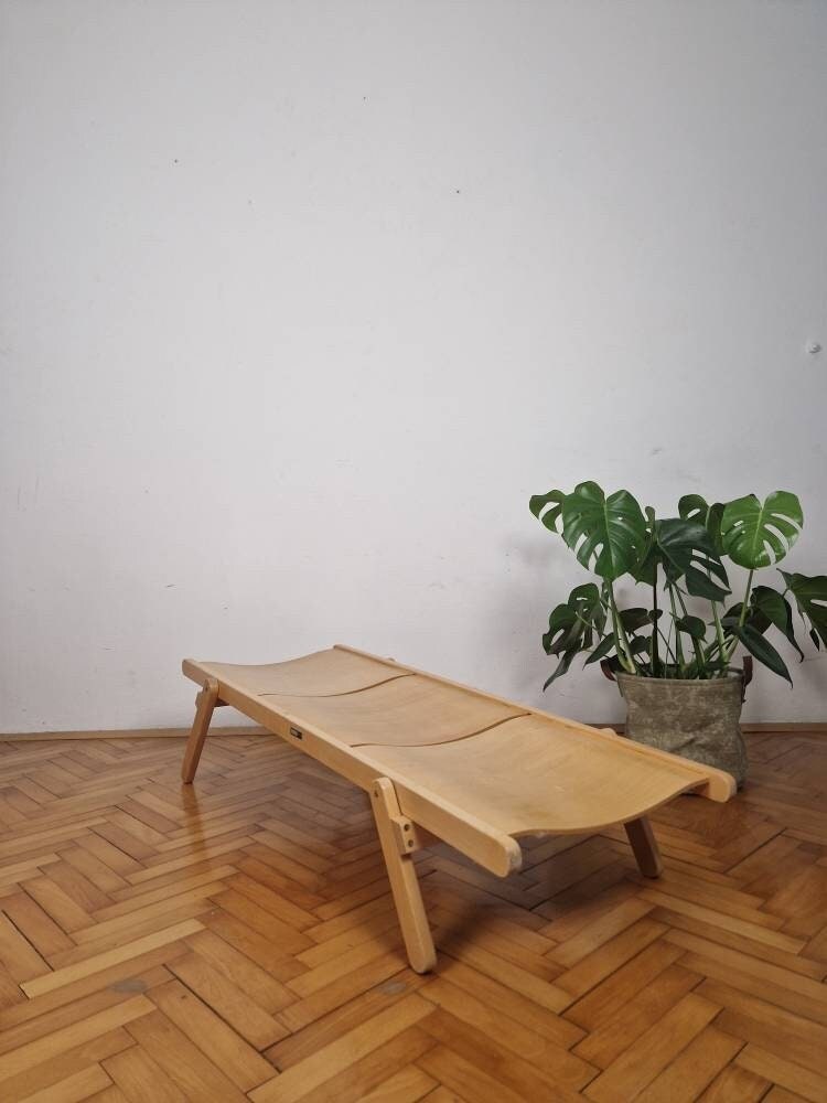 Kralj Rex Day Bed - Etsy Australia