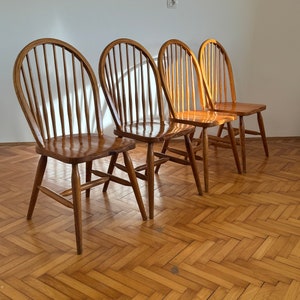 1 of 4 Vintage Solid Wood Windsor Dining Chairs / Mid Century Chairs / Scandinavian Style / Retro Chairs / Made in Yugoslavia