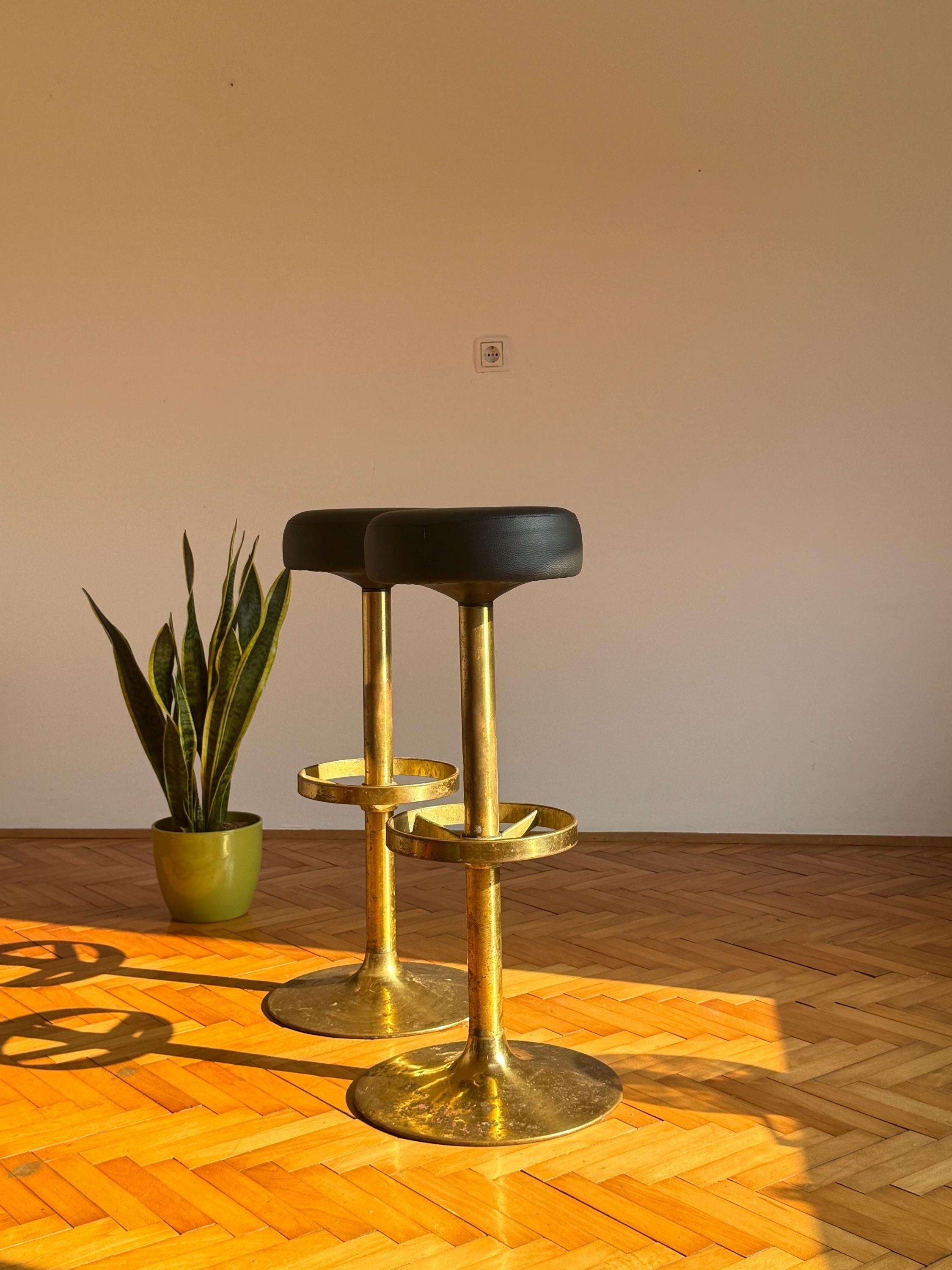 SET di sgabelli da bar vintage in similpelle nera e oro