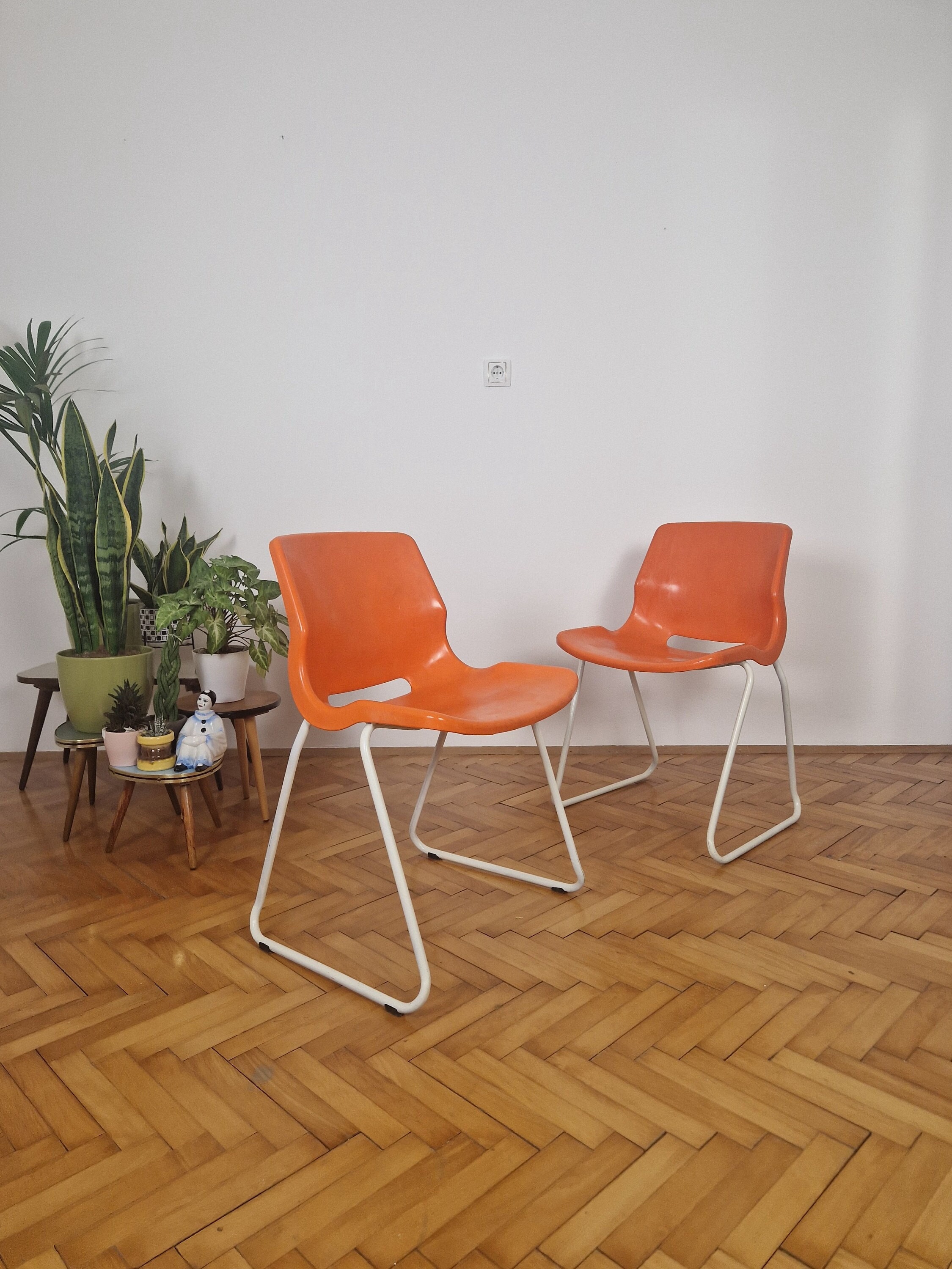 Plastic Chairs 70s Orange