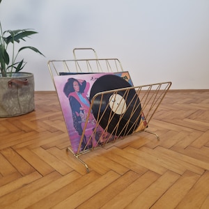 Vintage Mid Century 80&#39;s Rattan Magazine Holder/ Magazine Rack / Newspaper Holder