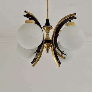 Vintage White Globe Sputnik Chandelier / Mid Century Modern 4-Light Pendant Lamp / Hollywood Regency / Yugoslavia / 1970s
