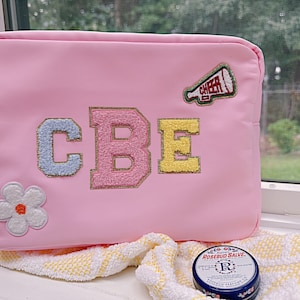 Personalized gift | makeup bags | personalized makeup pouch  | Bridesmaid gifts | custom gift | Teacher gift | Personalized gift for her