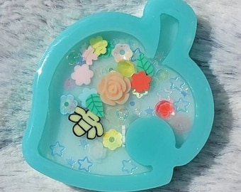 Glow-in-the-dark Green Leaf Liquid Shaker Charm Sensory Fidget
