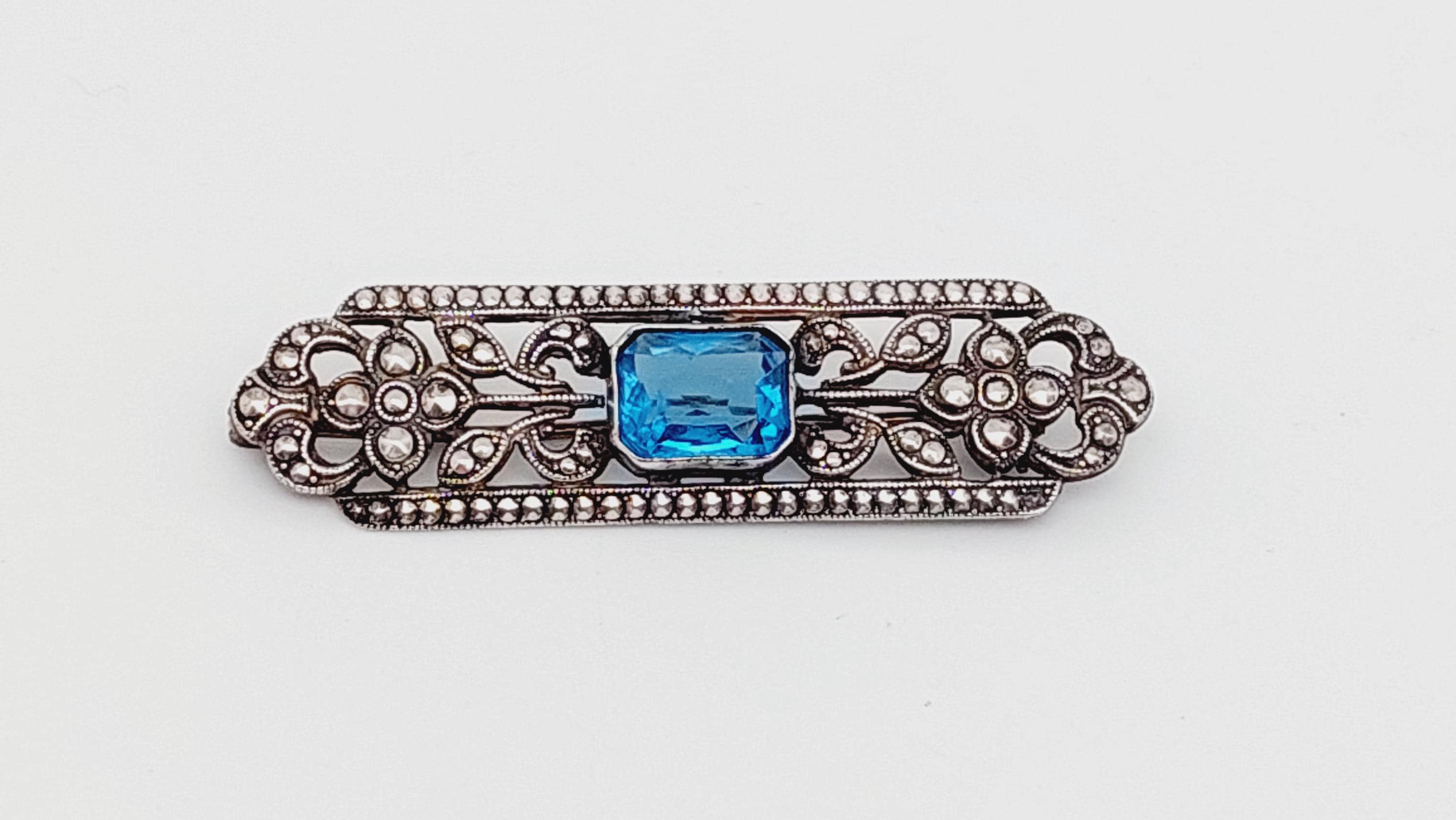 Broche Rétro Vase Bleu Avec Cristaux Et Aigue-marine - Bijou Vintage En Argent