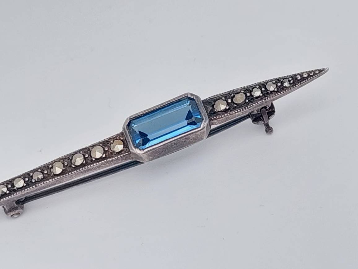Barrette strass 8,7 cm coloris argent - La boîte à secrets