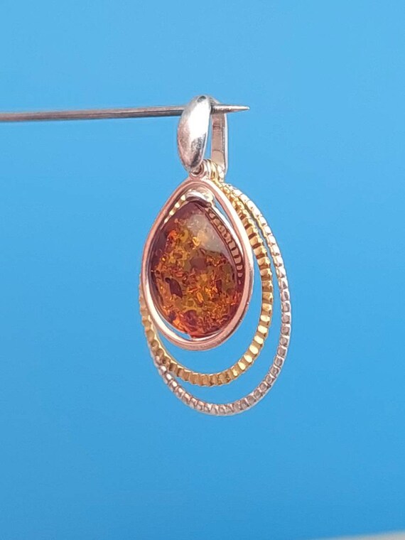 Pendentif Ancien En Ambre Avec Monture Argent 835 - Chaîne Longue, Occasion, Assez Joli Et Vintage (réf. K3)
