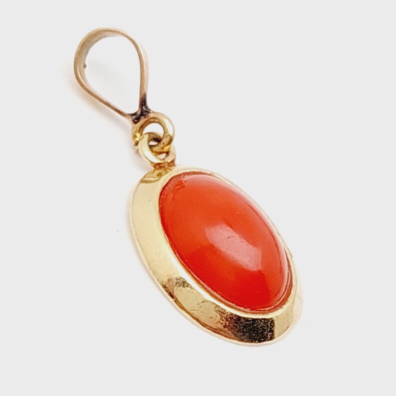 Vintage 750 Gold Pendant With Coral Nostalgic Jewelry 18 K Etsy