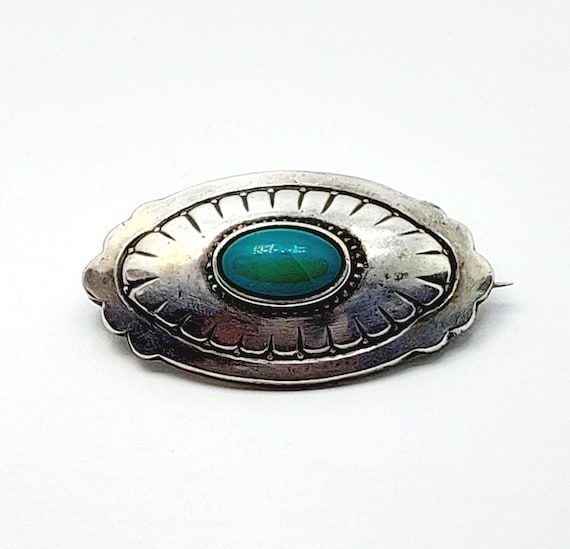 Beautiful Art Deco 800 Silver Brooch With Oval Chrysoprase Stone