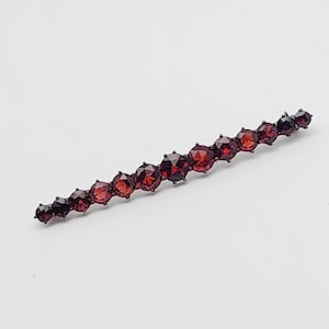 Antique standard gold brooch bar brooch with garnet stone