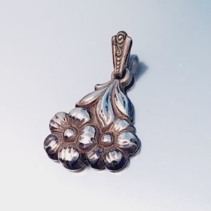 Antique Art Nouveau pendant with flowers charm bracelet pendant lucky charm