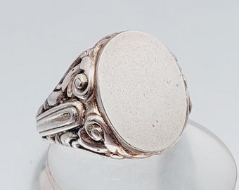 Size 21 61 Antique silver ring signet ring personalize men's ring