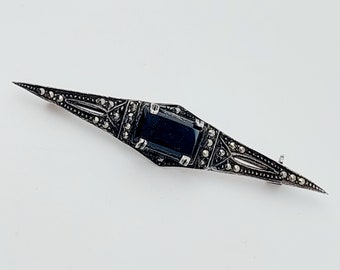 Broche Papillon 19e siècle diamants et pierres précieuses