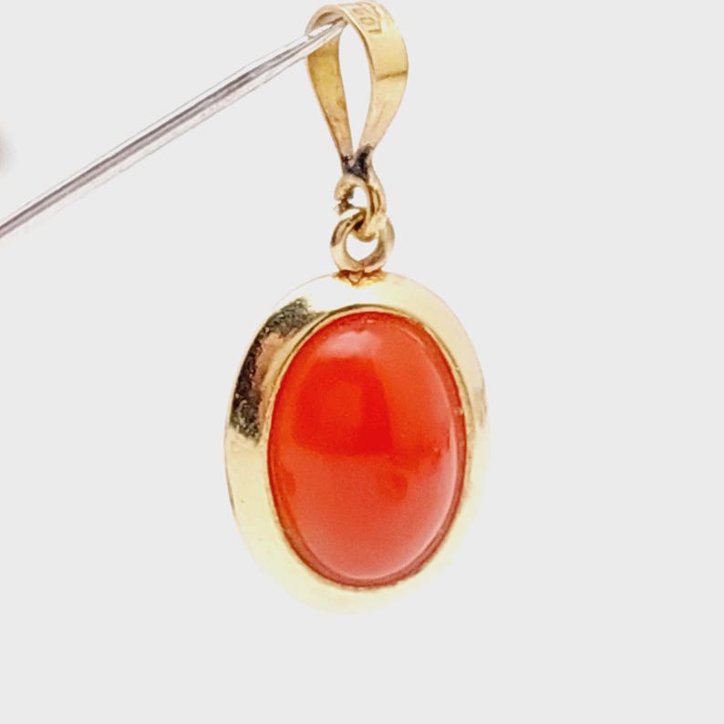 Vintage 750 Gold Pendant With Coral Nostalgic Jewelry 18 K Etsy