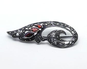 Broche antigo em prata de lei 925 com granadas e marcasitas, estilo Art Nouveau, presente para ela.
